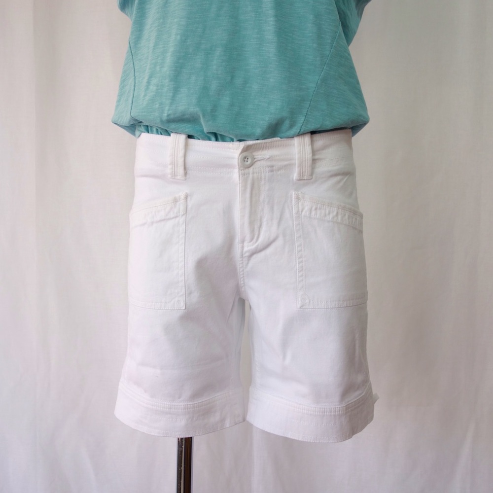 Women’s White Aventura Tara Short